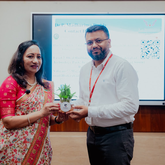 Award Ceremony Photo 4