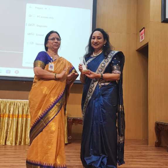 Award Ceremony Photo 5