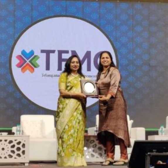 Award Ceremony Photo 9